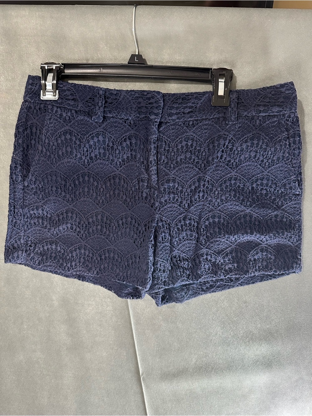 LOFT Navy Blue Scalloped Floral Lace Shorts Size 6 4" Inseam